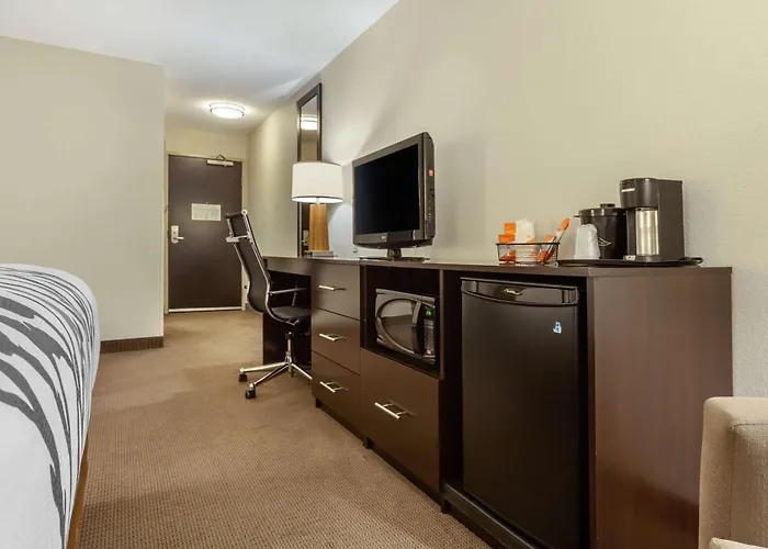 Sleep & Medical Center Hotel Fargo