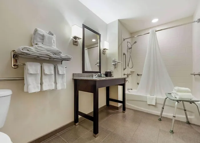 Sleep & Medical Center Hotel Fargo